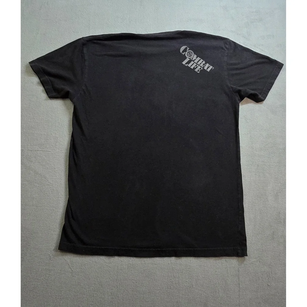 Property Of Combat Life Mens Black‎ Tshirt Medium Pre-Owned Good Condition